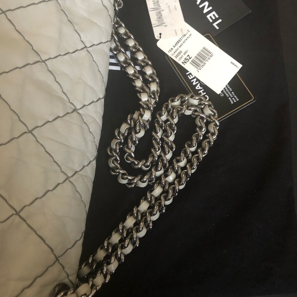 SOLD**Chanel Classic Jumbo XL Maxi Flap Bag - Picture 8 of 14